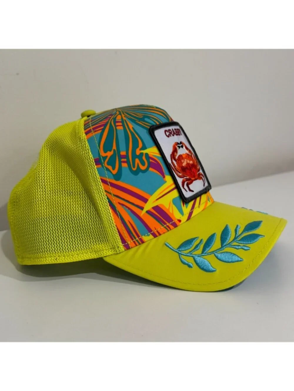 Goorin Bros 'Crabby' Mesh Back Trucker Hat The Farm Limited Circulation NWOT - Picture 7 of 12